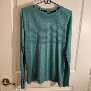 Nike men’s long sleeve running top medium